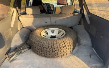 Toyota-4runner-1992-white-7