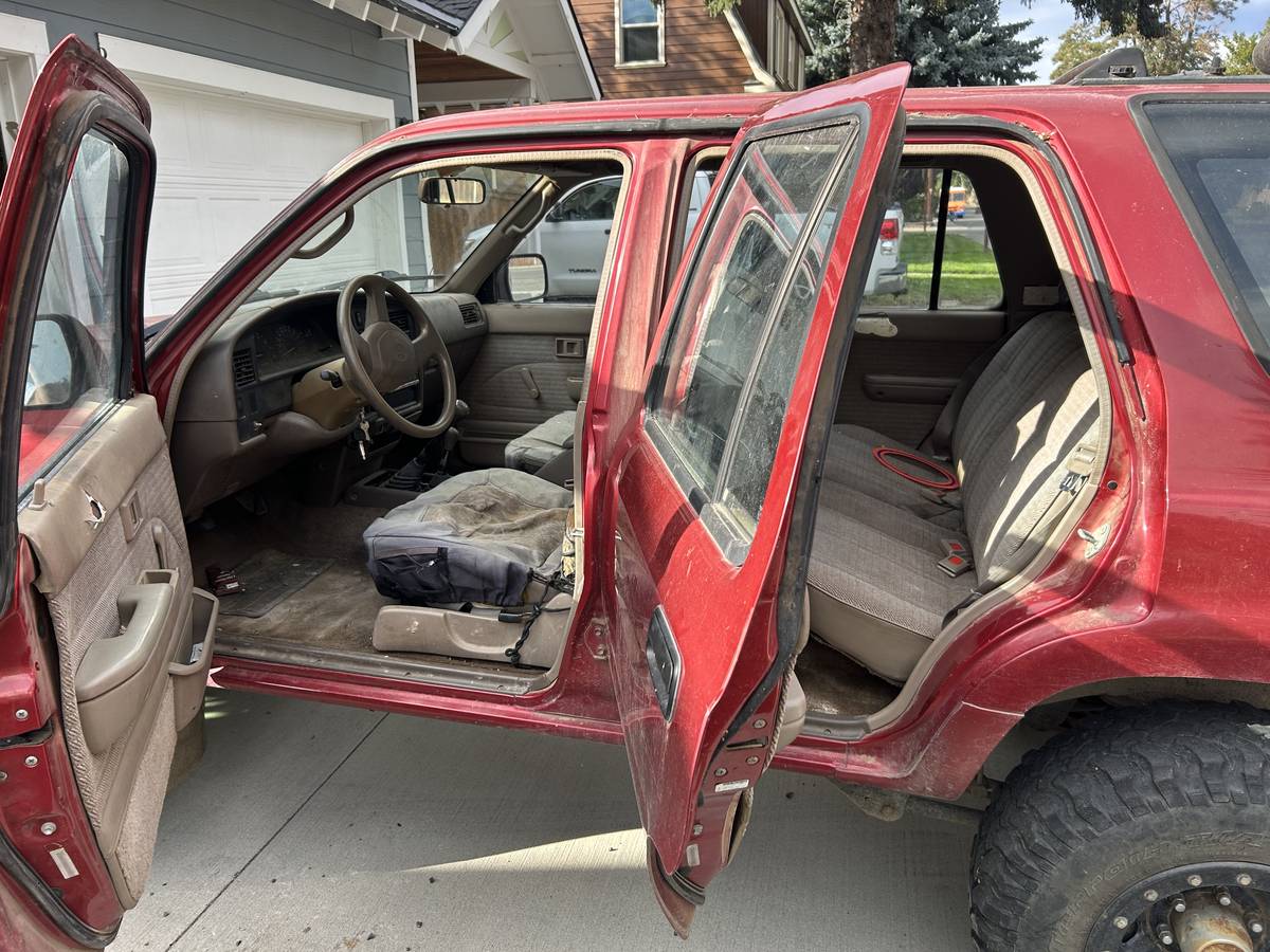Toyota-4runner-1994-red-2