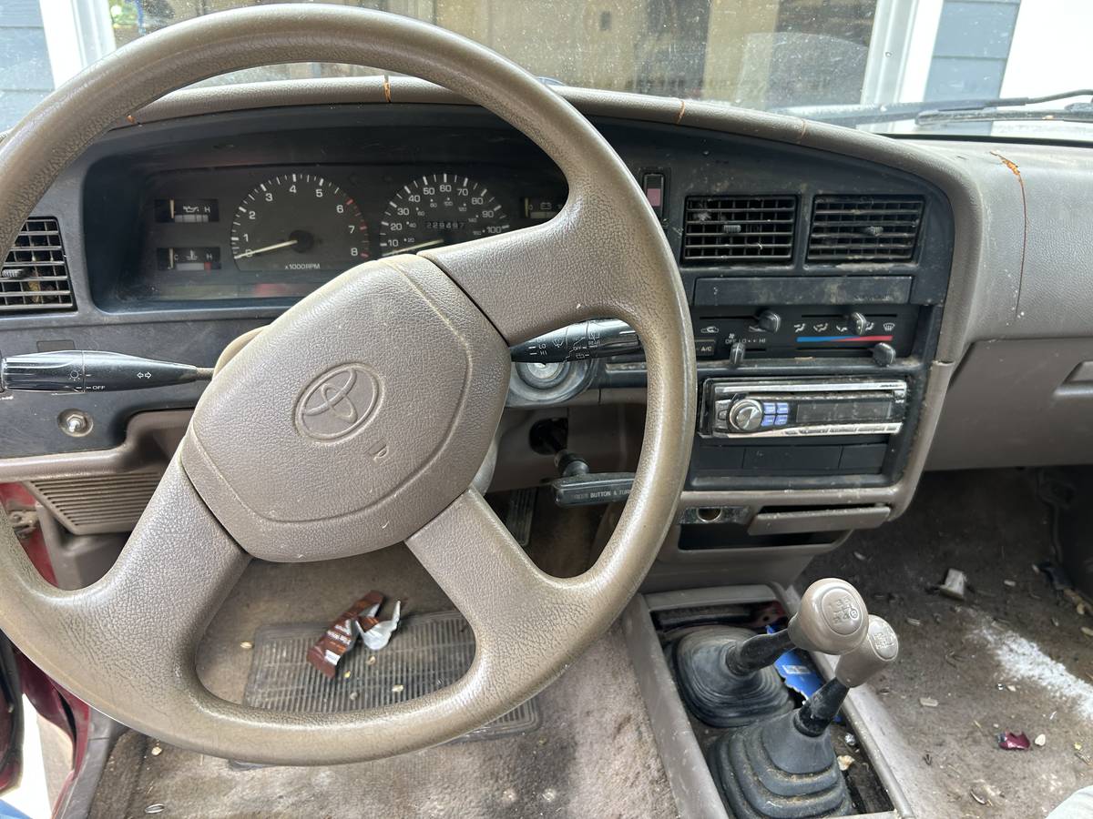 Toyota-4runner-1994-red-3