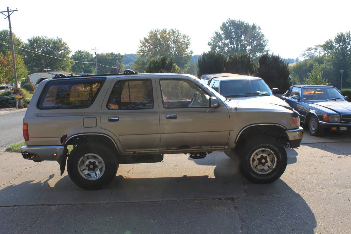 Toyota-4runner-1995-3