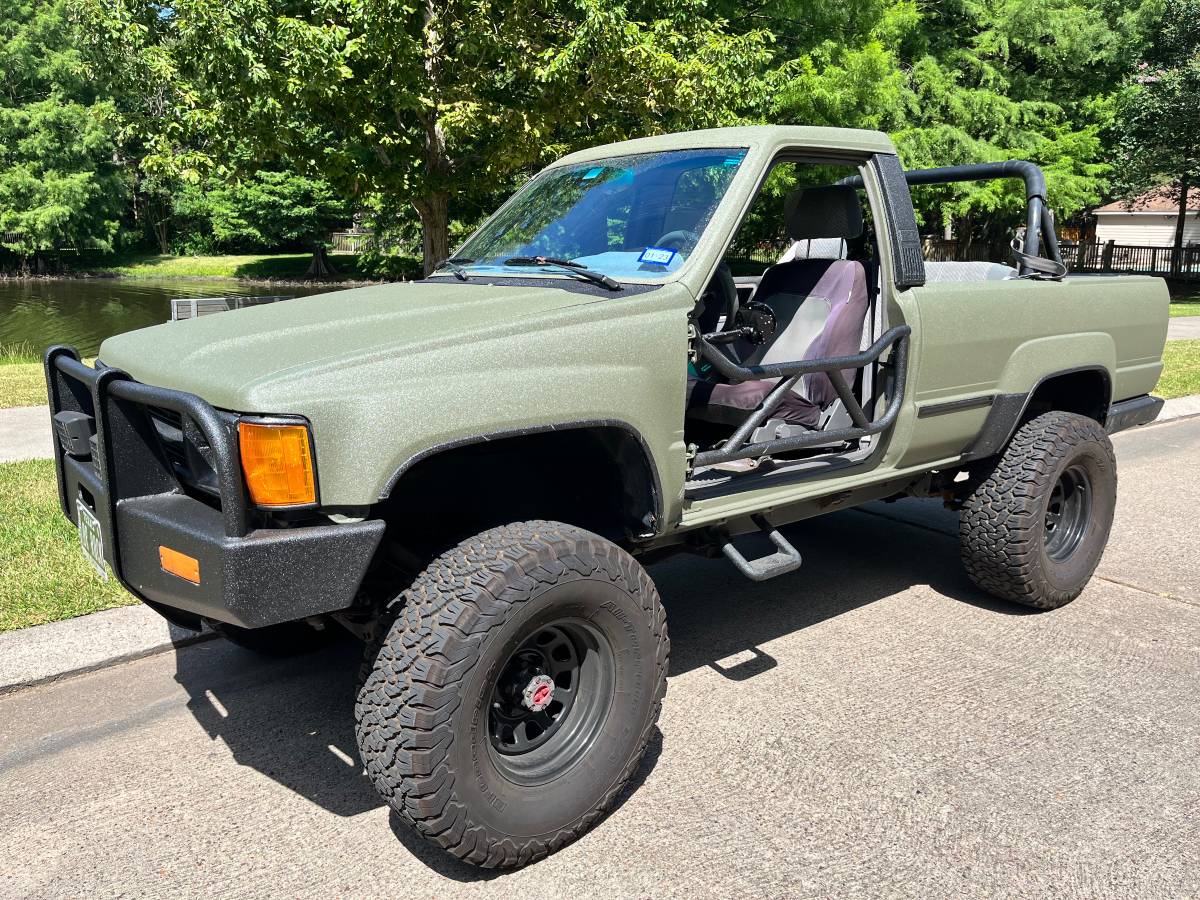 Toyota-4runner-4x4-1988-green-3
