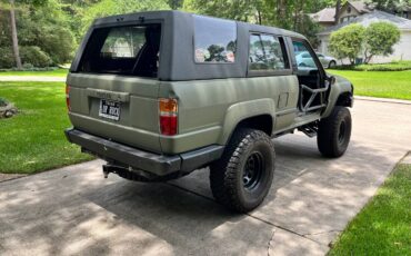 Toyota-4runner-4x4-1988-green