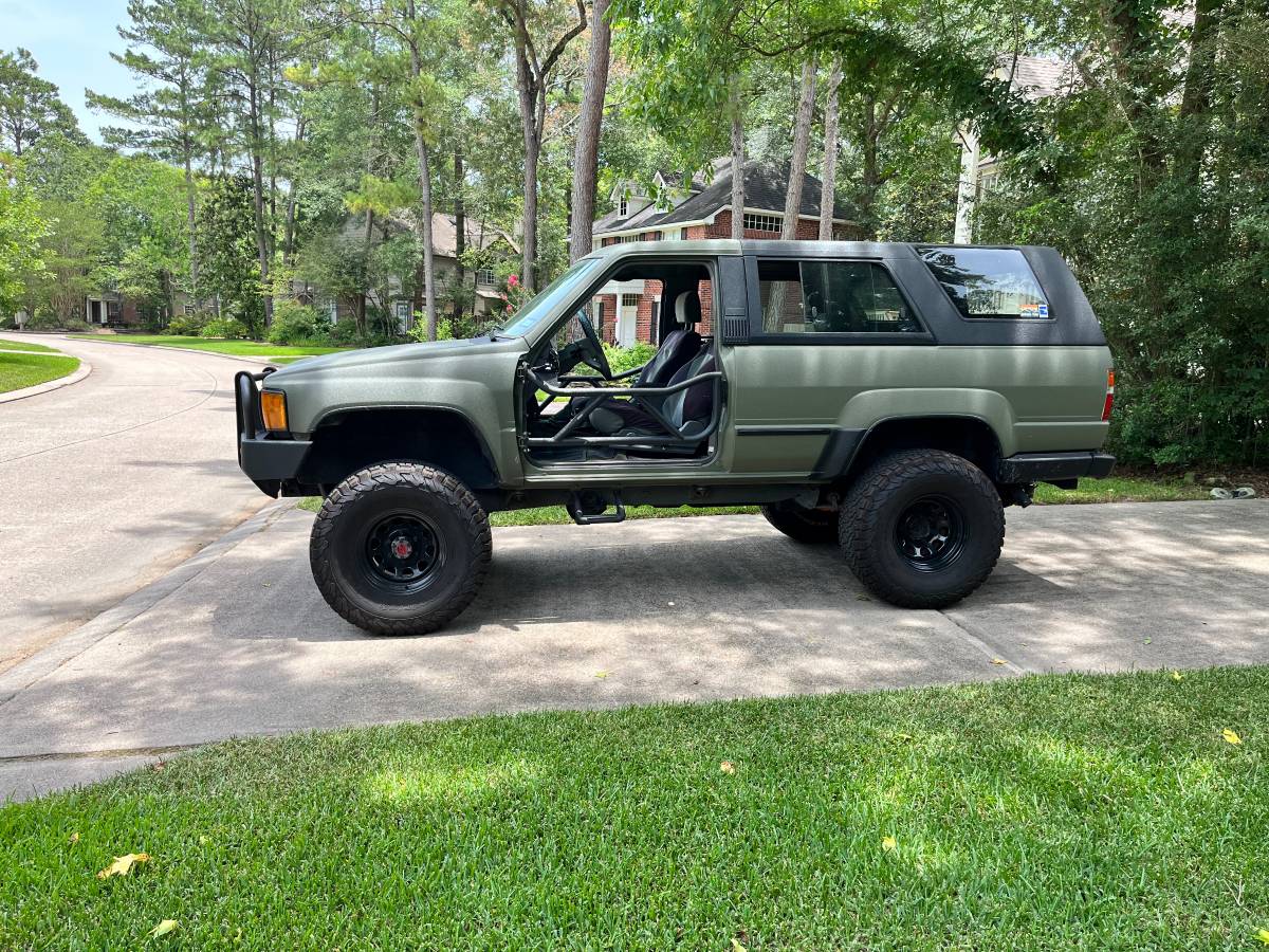 Toyota-4runner-4x4-1988-green-5