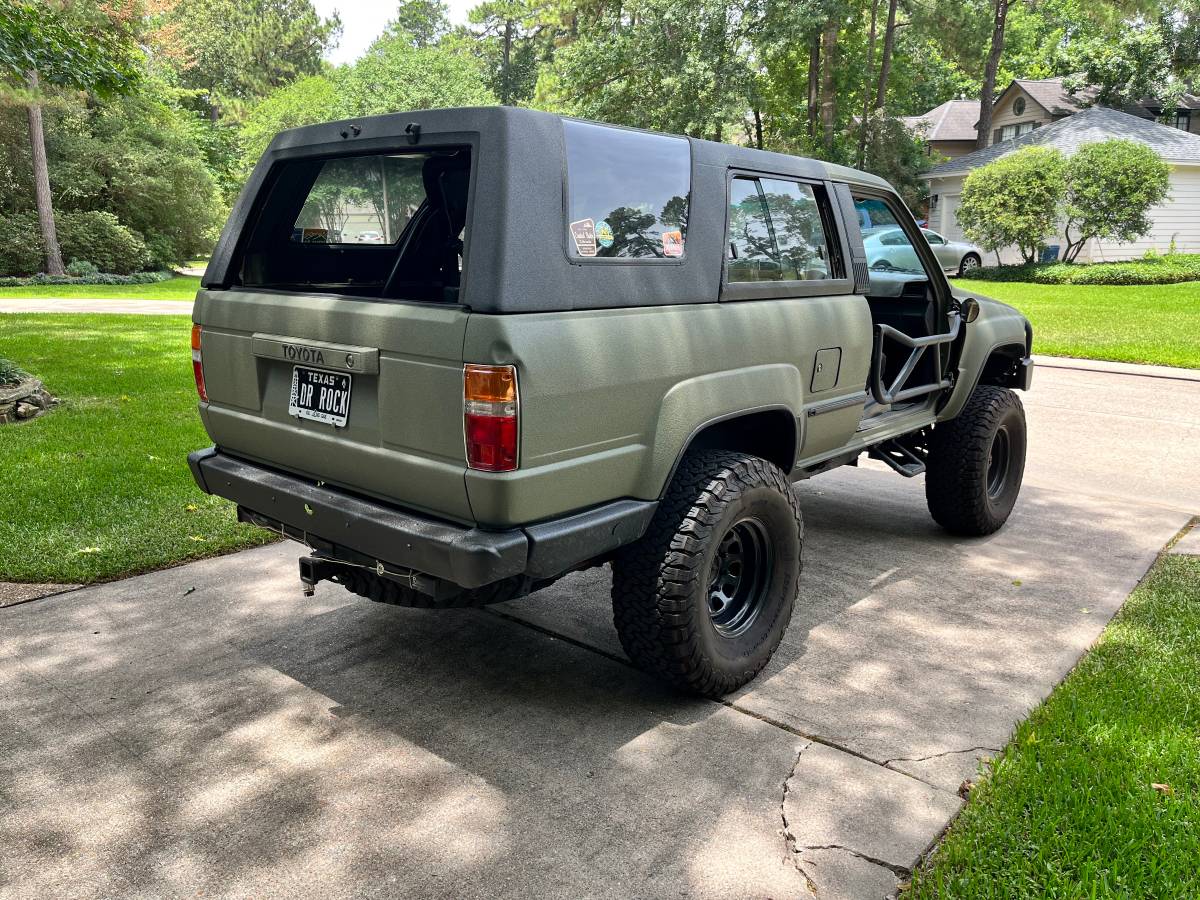 Toyota-4runner-4x4-1988-green
