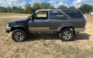Toyota-4runner-sr5-1990-grey-3