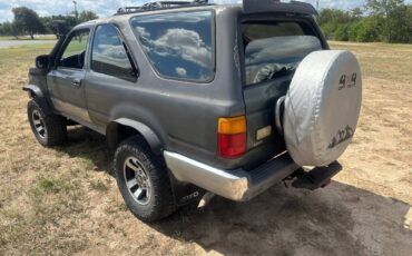 Toyota-4runner-sr5-1990-grey-4
