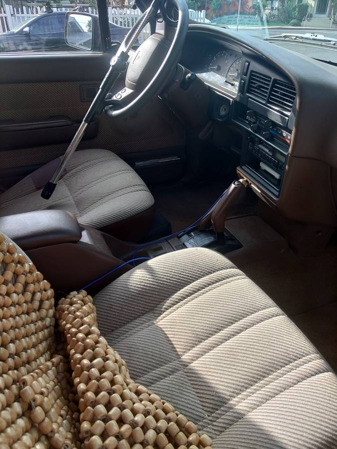 Toyota-4runner-sr5-4wd-1991-brown-3