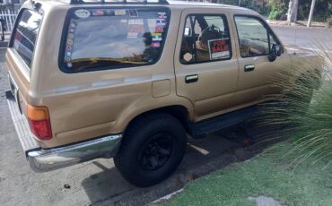 Toyota-4runner-sr5-4wd-1991-brown-8