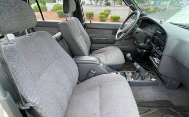 Toyota-4runner-sr5-4x4-1992-white-1