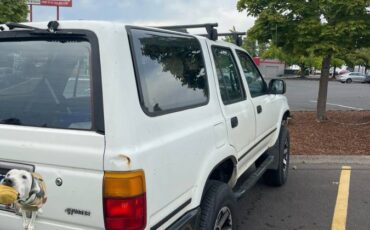Toyota-4runner-sr5-4x4-1992-white-17