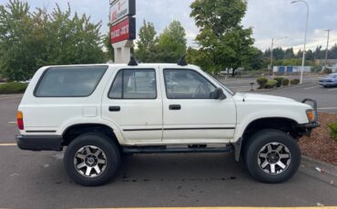 Toyota-4runner-sr5-4x4-1992-white-18