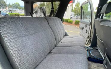 Toyota-4runner-sr5-4x4-1992-white-5