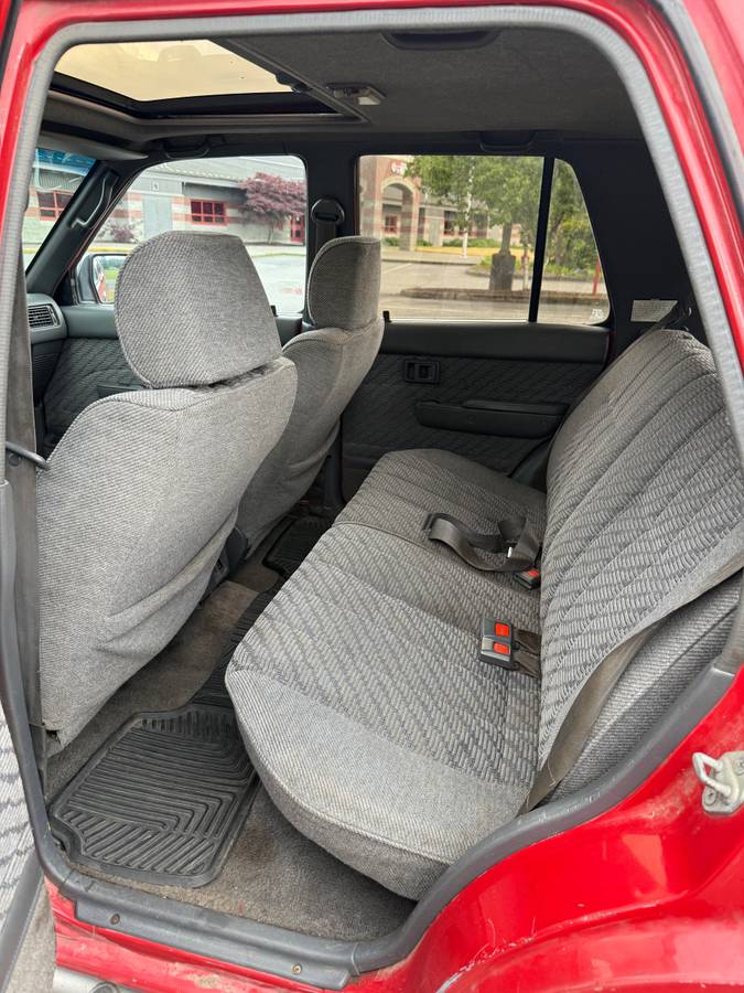 Toyota-4runner-sr5-sport-utility-4d-1994-7