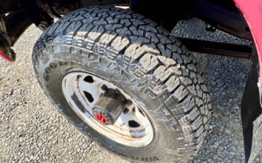Toyota-4x4-truck-1983-red-7