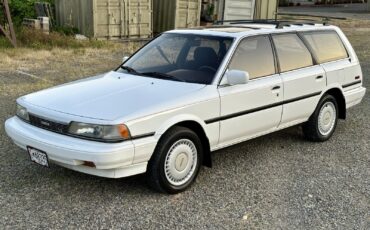 Toyota-Camry-1988-Wagon-9