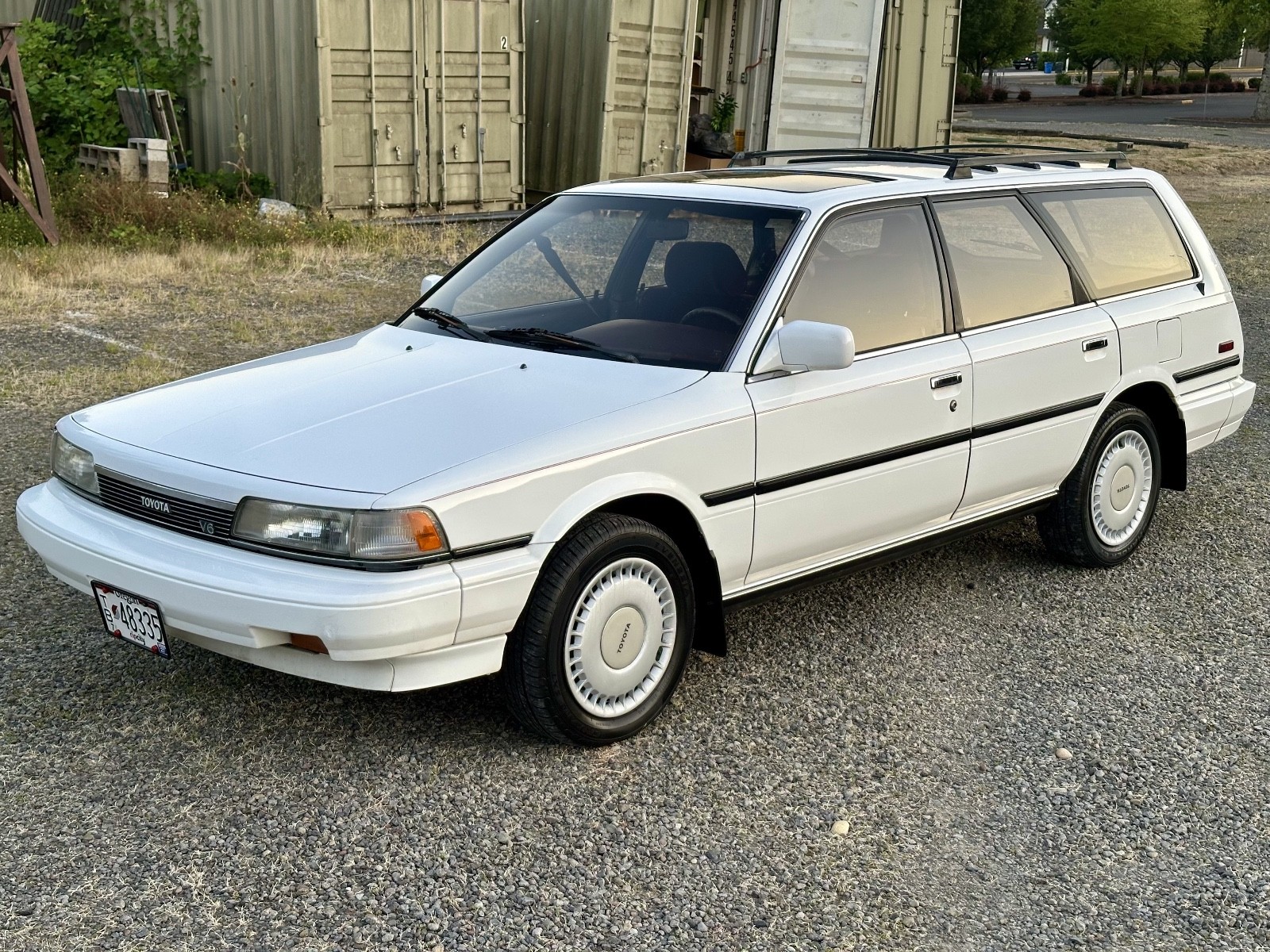 Toyota-Camry-1988-Wagon-9
