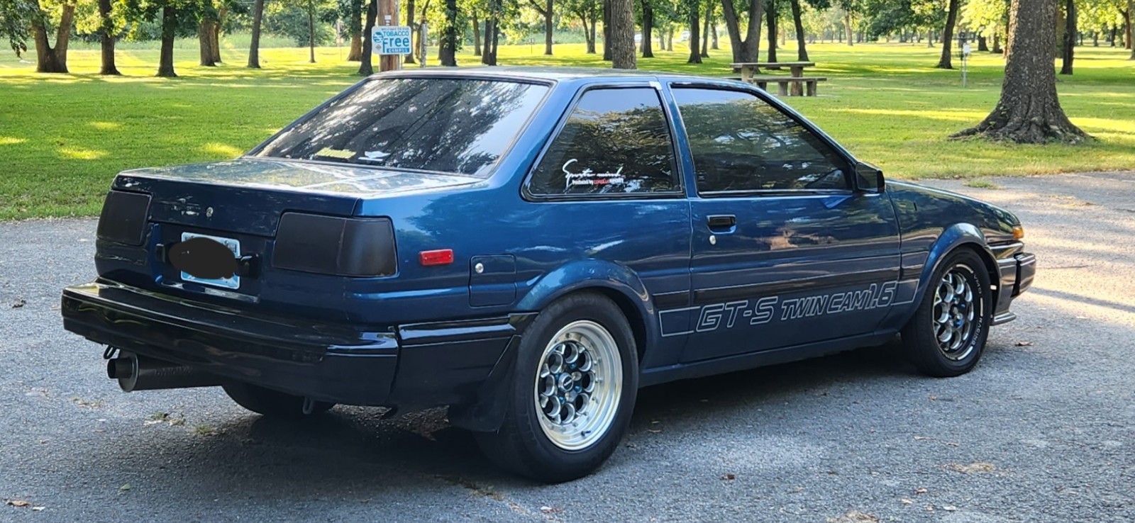 Toyota-Corolla-1985-Coupe-3
