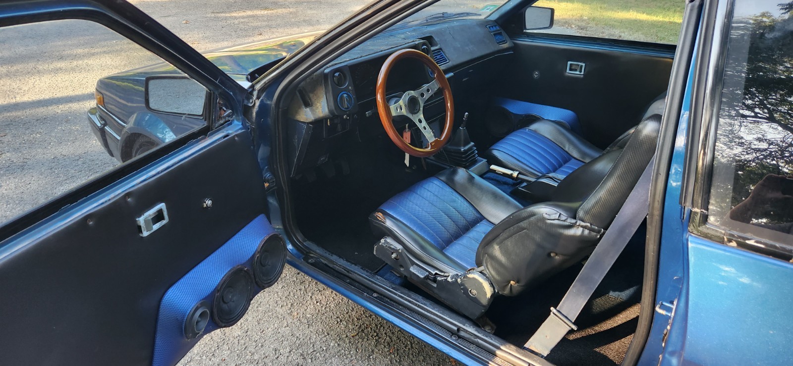 Toyota-Corolla-1985-Coupe-6