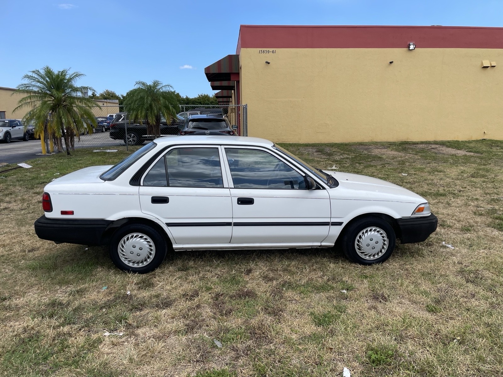Toyota-Corolla-1992-Sedan-3