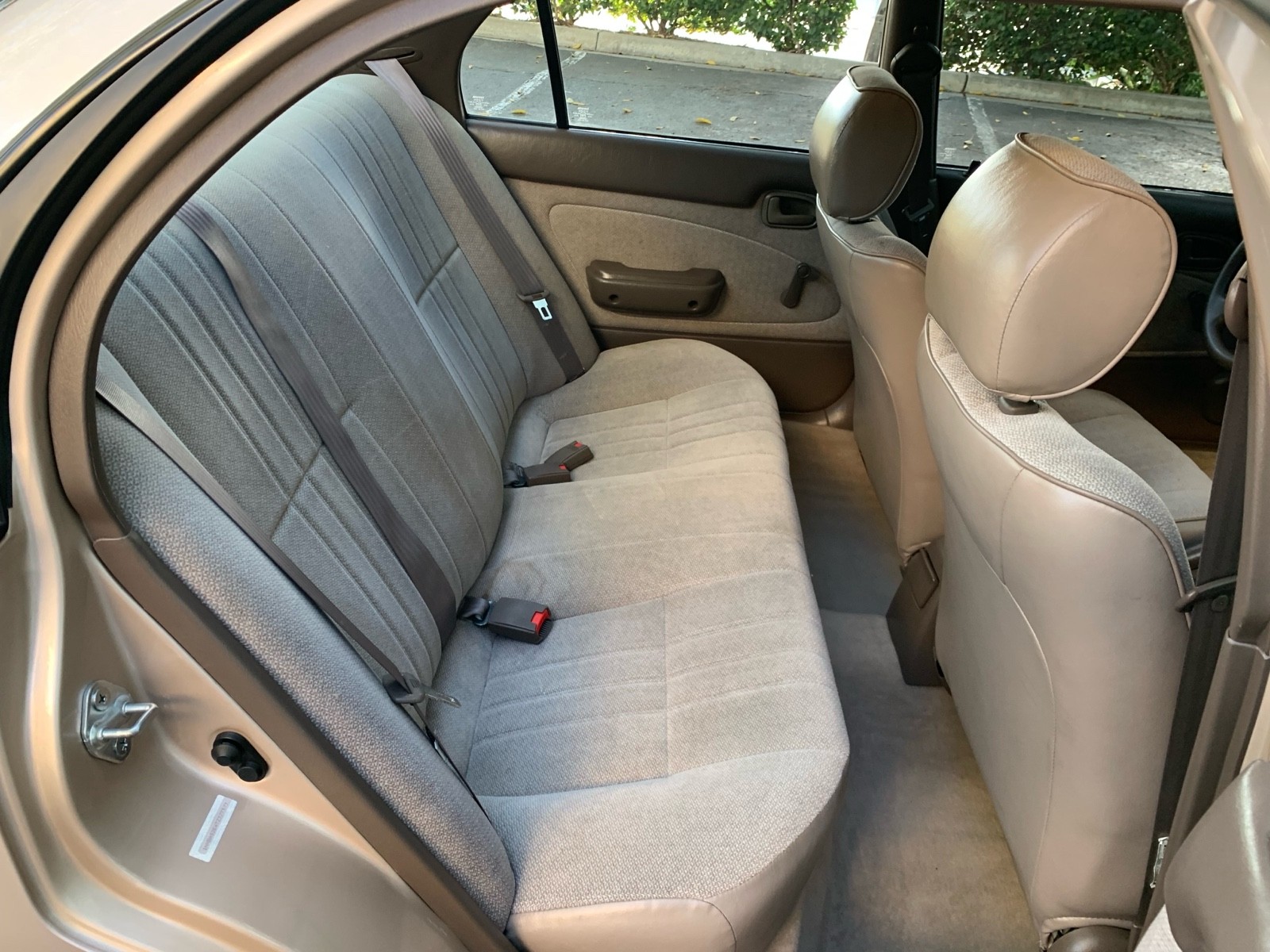 Toyota-Corolla-1996-Sedan-13