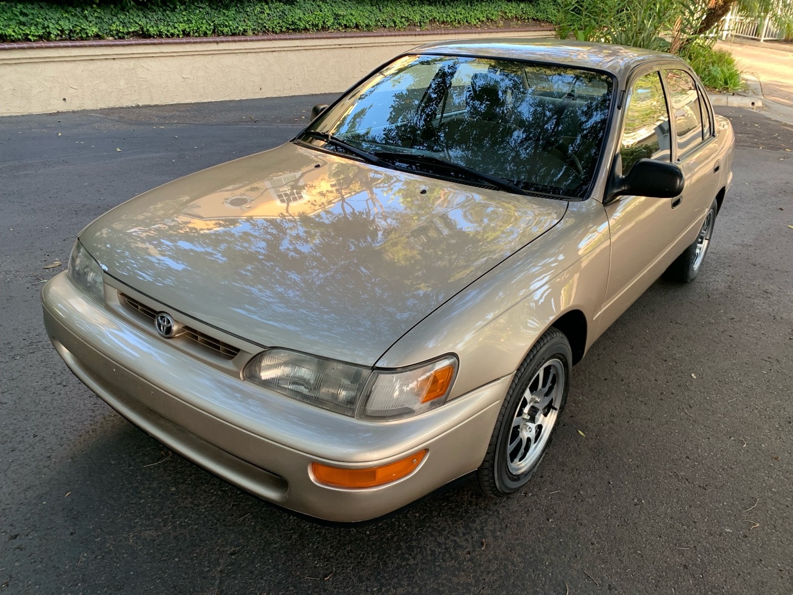 Toyota-Corolla-1996-Sedan-5