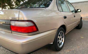 Toyota-Corolla-1996-Sedan-7