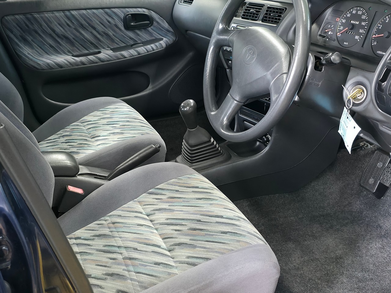 Toyota-Corolla-Wagon-1996-Wagon-20