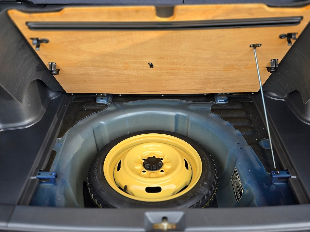 Toyota-Corolla-Wagon-1996-Wagon-26
