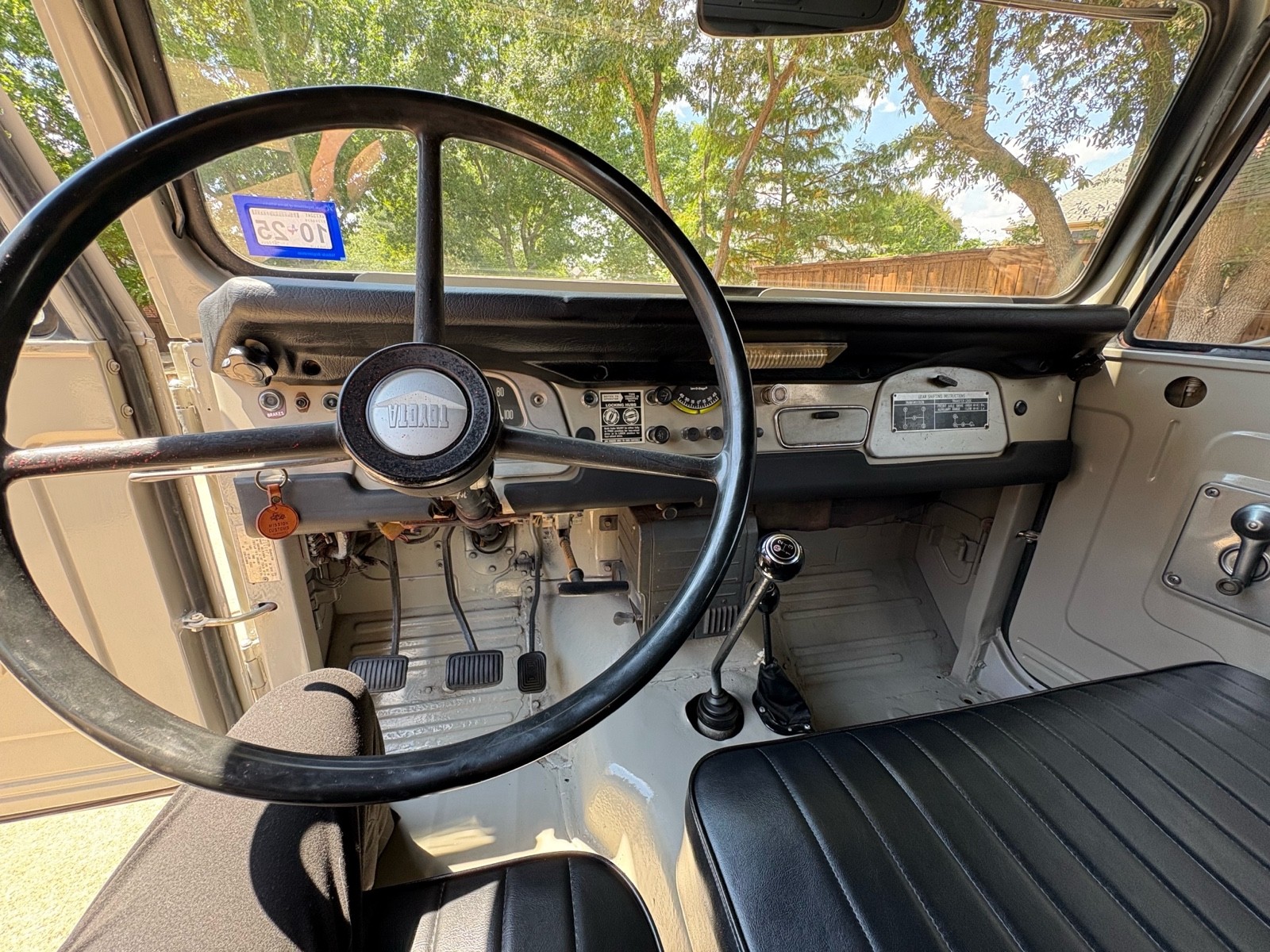 Toyota-FJ-Cruiser-1972-13
