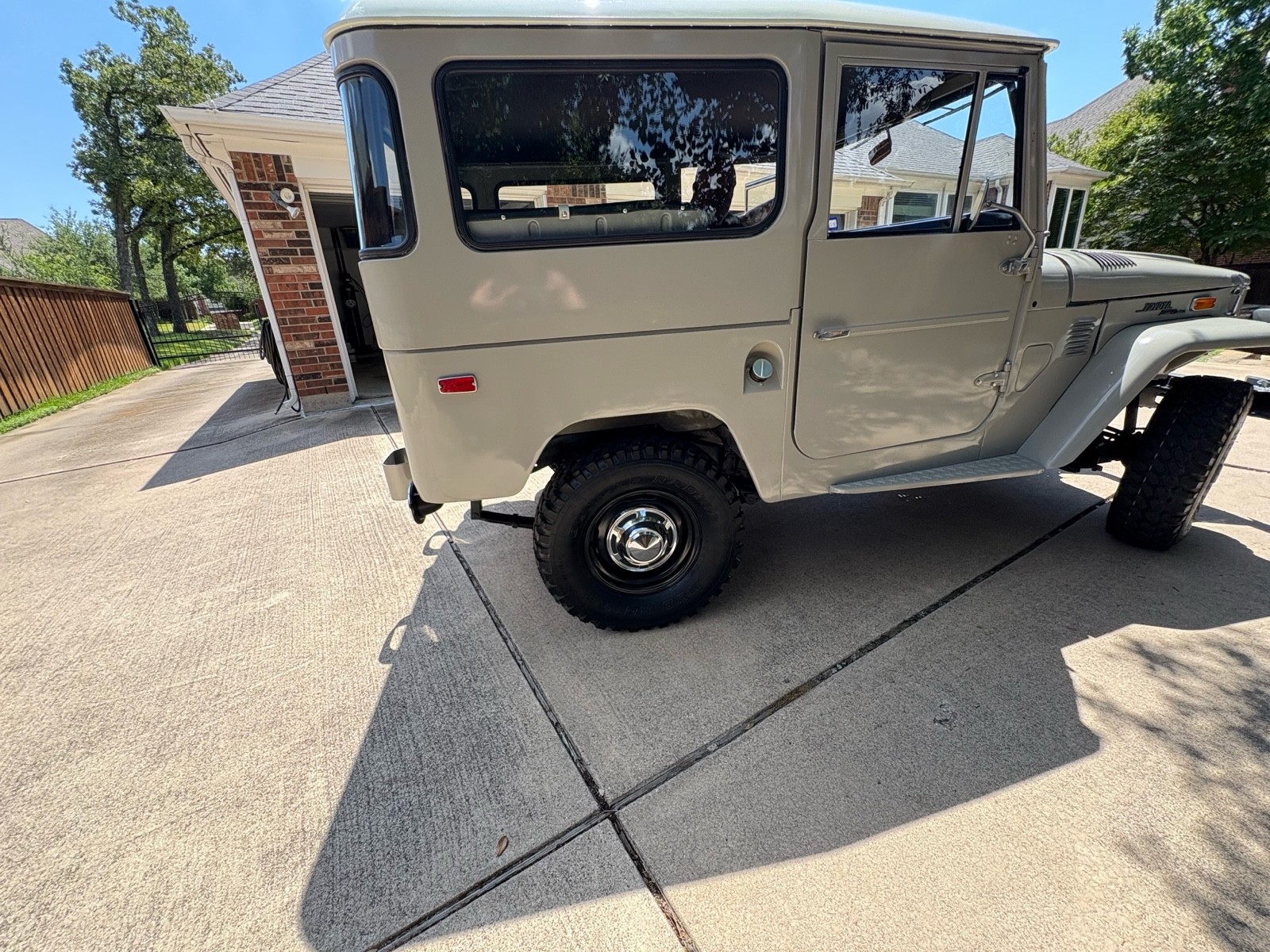Toyota-FJ-Cruiser-1972-8