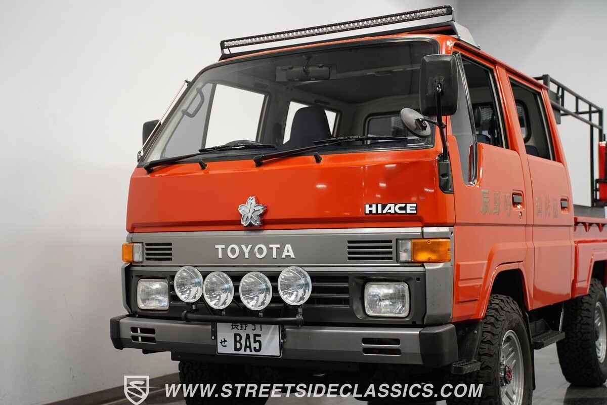 Toyota-HiAce-1988-Pickup-Truck-19