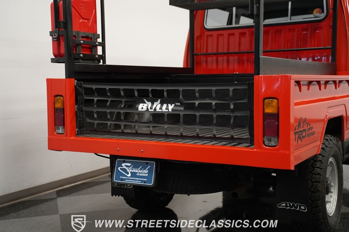 Toyota-HiAce-1988-Pickup-Truck-26