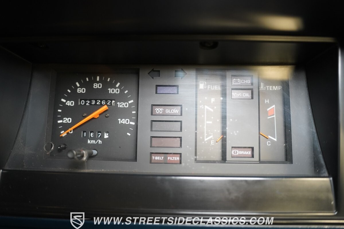 Toyota-HiAce-1988-Pickup-Truck-36