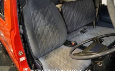 Toyota-HiAce-1988-Pickup-Truck-38