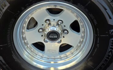 Toyota-Hilux-Surf-1996-SUV-37