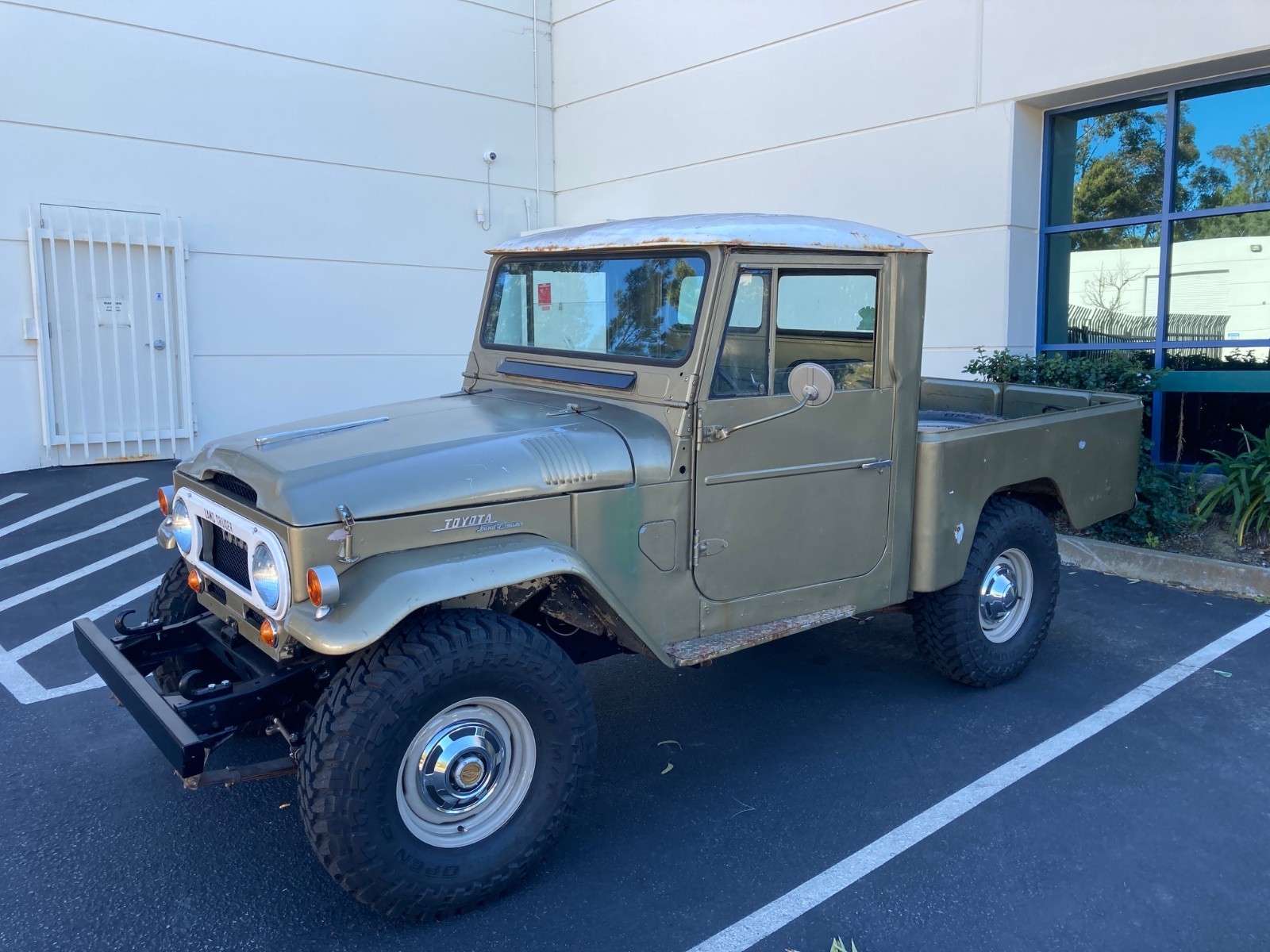 Toyota-Land-Cruiser-1963