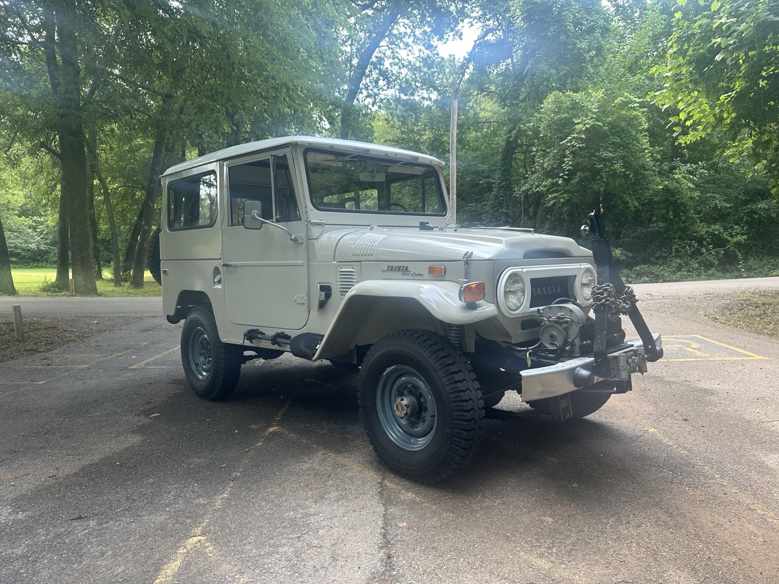 Toyota-Land-Cruiser-1970-SUV-1
