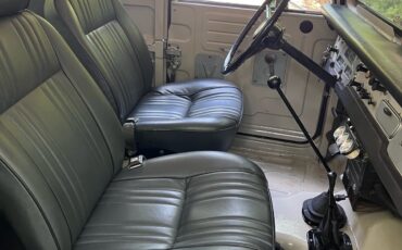 Toyota-Land-Cruiser-1970-SUV-17
