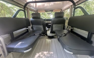 Toyota-Land-Cruiser-1970-SUV-22