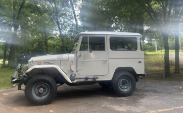 Toyota-Land-Cruiser-1970-SUV-5