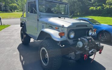 Toyota-Land-Cruiser-1971-2