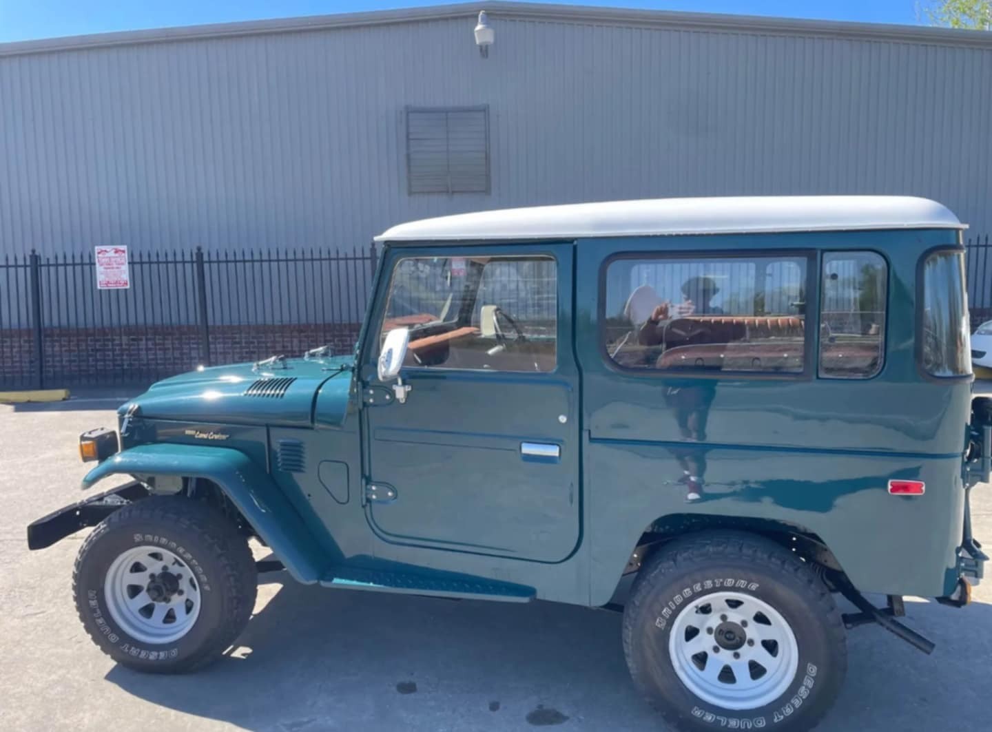 Toyota-Land-Cruiser-1977-SUV-1