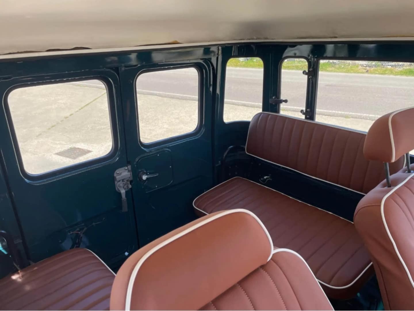 Toyota-Land-Cruiser-1977-SUV-10
