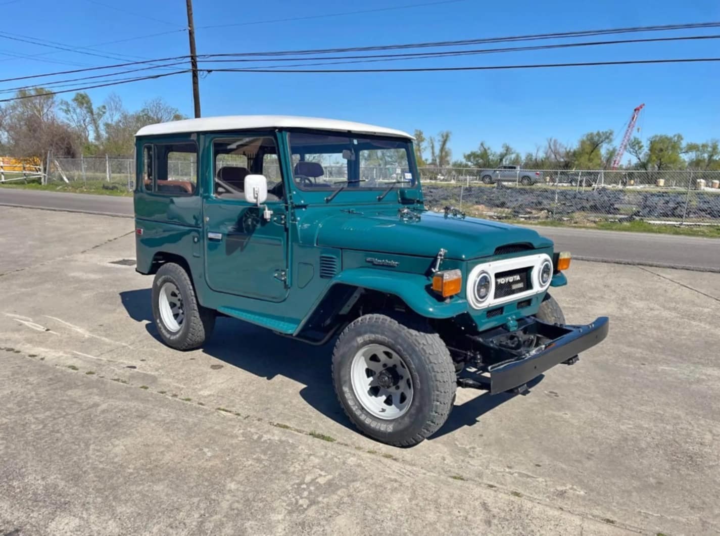 Toyota-Land-Cruiser-1977-SUV-2