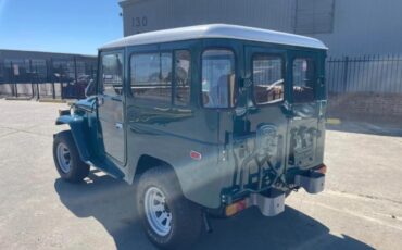 Toyota-Land-Cruiser-1977-SUV-5