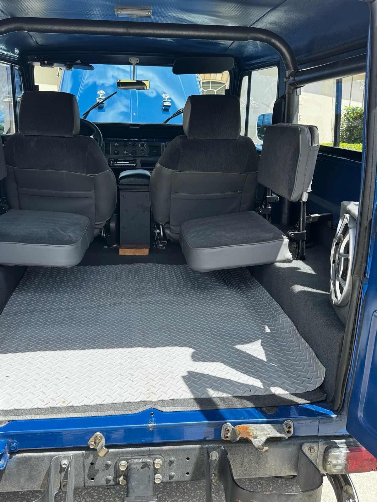 Toyota-Land-Cruiser-1979-SUV-17