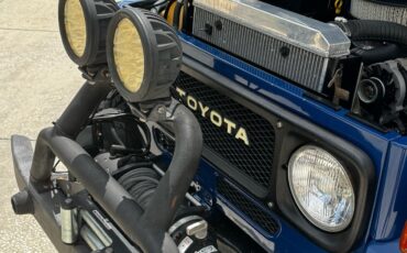 Toyota-Land-Cruiser-1979-SUV-6