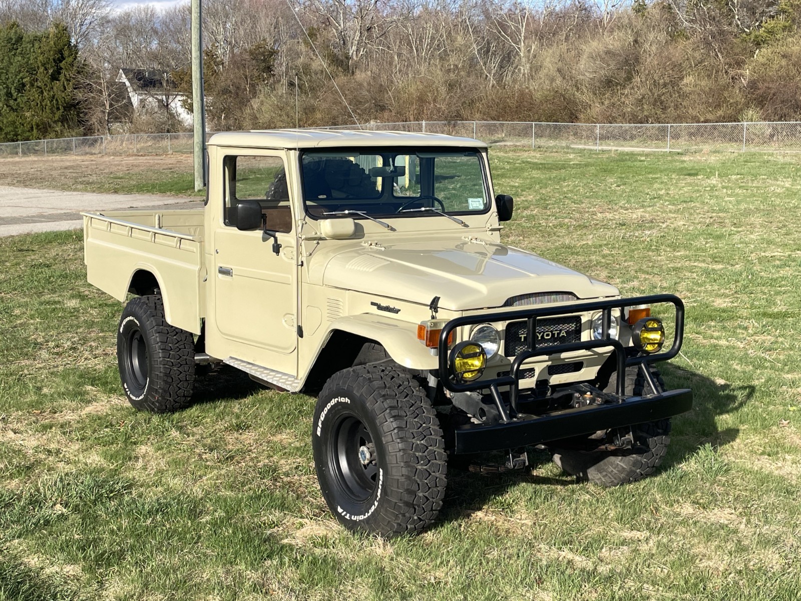 Toyota-Land-Cruiser-1982-Standard-Cab-Pickup-10