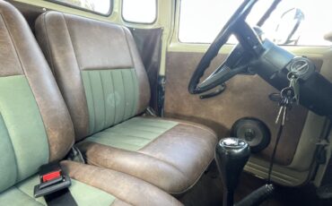 Toyota-Land-Cruiser-1982-Standard-Cab-Pickup-2