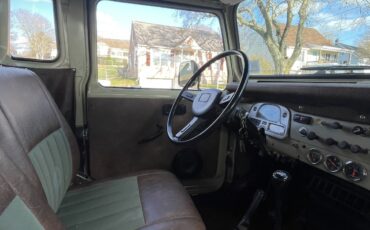 Toyota-Land-Cruiser-1982-Standard-Cab-Pickup-3